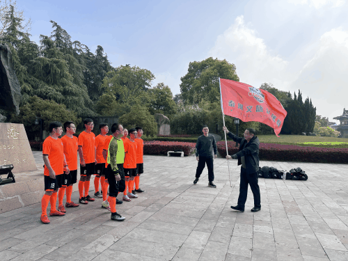 153107mzadw96phbp42oa9.gif