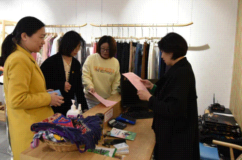164105weix0no0v0nttctr.gif
