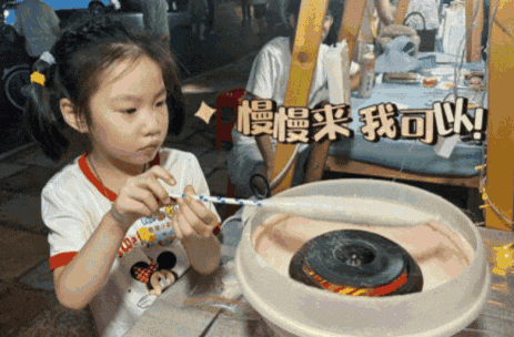 155548k0jhz69esaf3h38e.gif