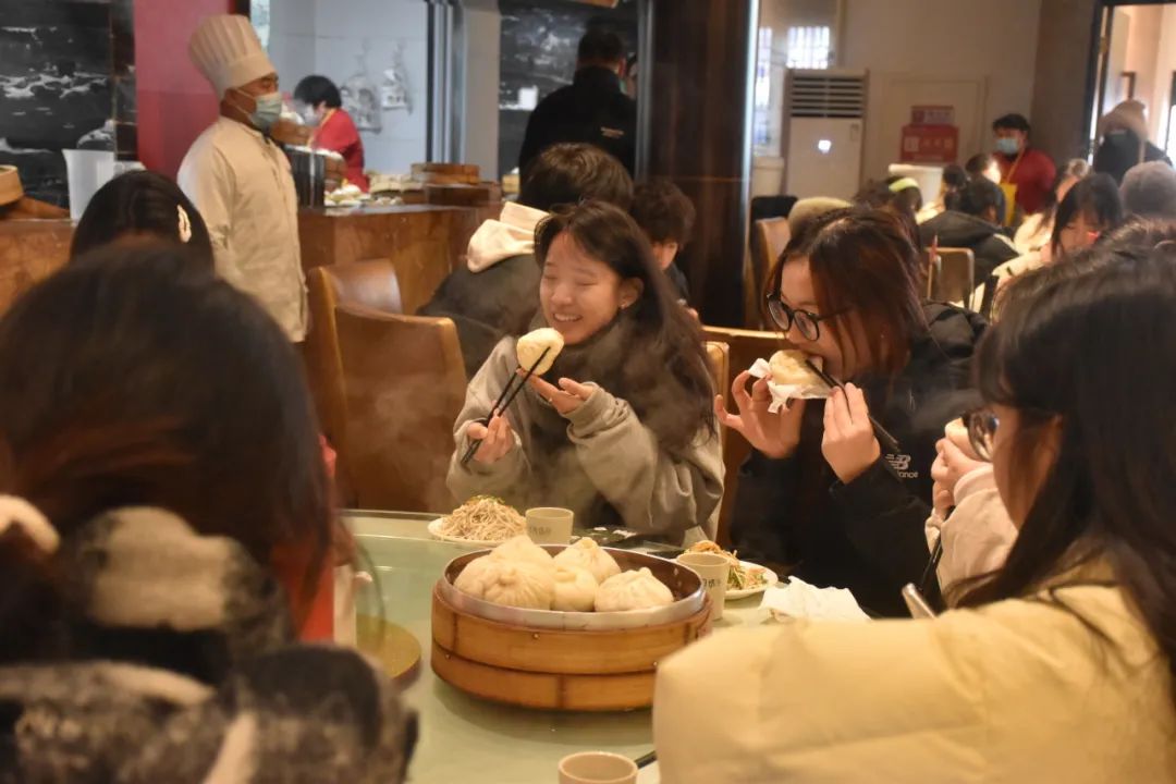 150526phh544hci1hikc13.jpeg