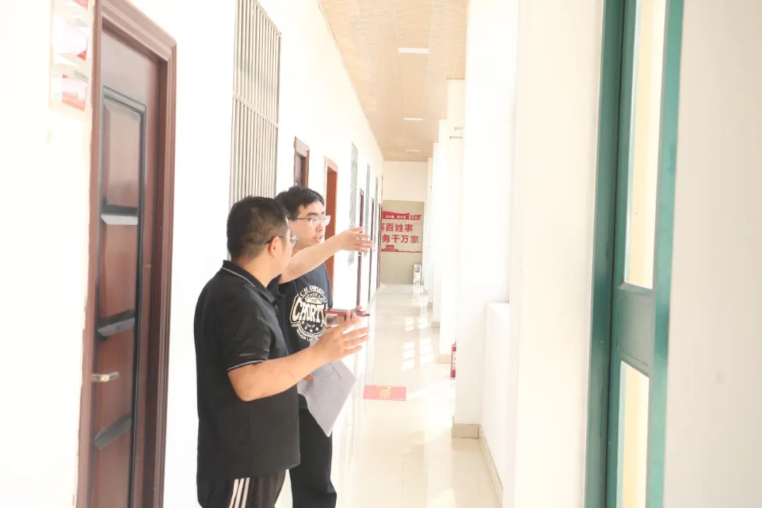 082512ldhhrnvipchhmm32.jpeg