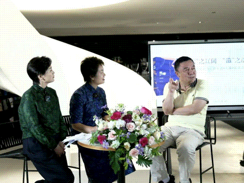 105105xhu3vksz8zjo3evg.gif