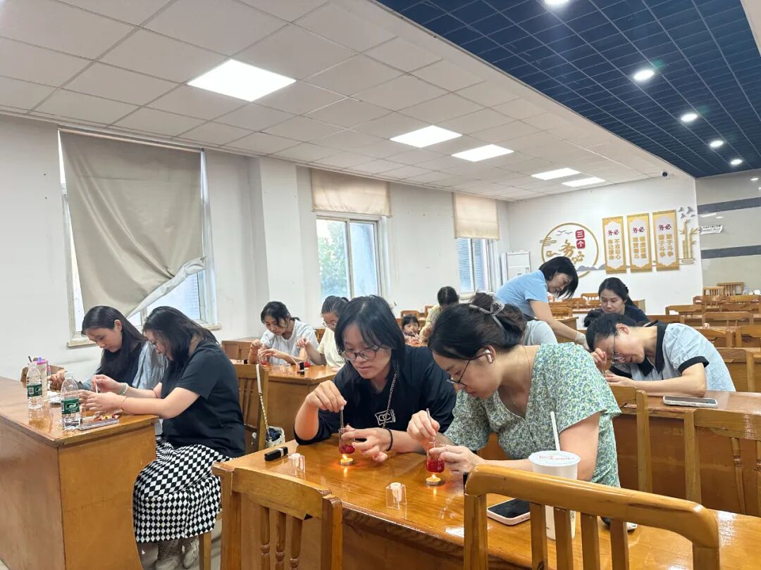 085142v57s3juh535nhong.jpeg